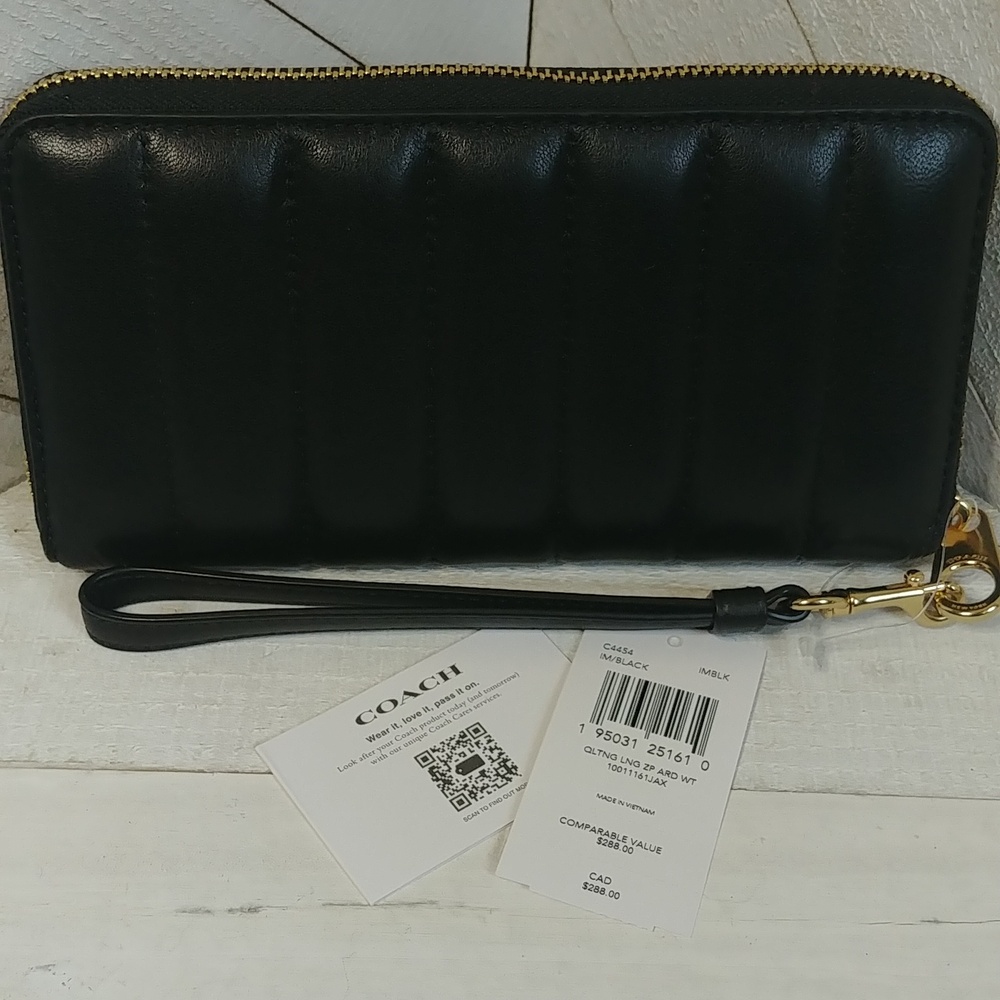NWT Coach Black Leather Quilted Zip Around Wallet - Picture 8 of 12